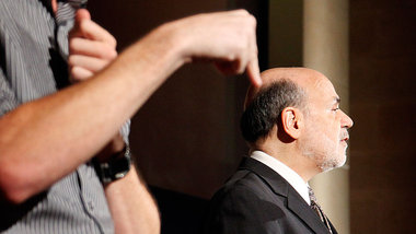 Vater der Geldschwemme: Fed-Chef Ben Bernanke mit Geb&auml;rdend...