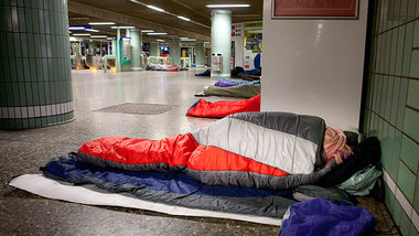 U-Bahnstation Hauptwache, Frankfurt am Main: Ab 22 Uhr darf gesc...
