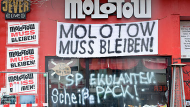 Parolen gegen die R&auml;umung am Molotow-Club in einem der Esso...
