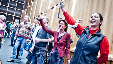 Kämpferische Stimmung im Saal