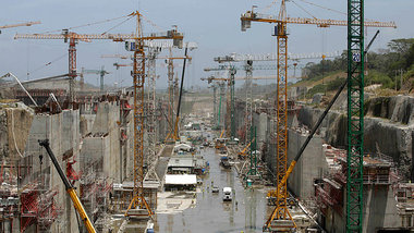 Eine riesige Baustelle: der Panama-Kanal im M&auml;rz 2013