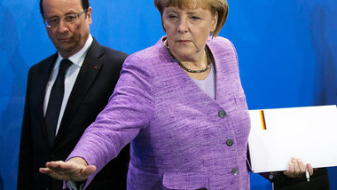 2013: Bundeskanzlerin Merkel sagt Frankreichs Präsident François...