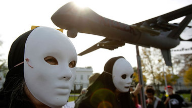»Die globale Polizeifunktion schließt weltweite Überwachung und ...
