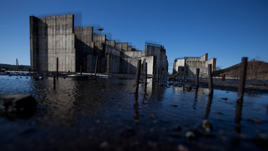 Bislang noch eine Bauruine: Das halbfertige Atomkraftwerk in Zar... Bislang noch eine Bauruine: Das halbfertige Atomkraftwerk in Zar...