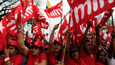 In San Salvador feierten Unterst&uuml;tzer der FMLN am vergangen...