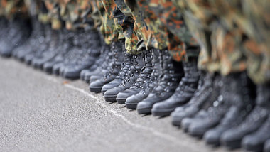 Verabschiedung von Bundeswehr-Soldaten zum Auslandseinsatz (Bad ...