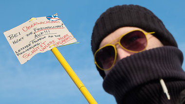 Der beste Schutz gegen Ausspähung: das No-Spy-Outfit, pr&au... Der beste Schutz gegen Ausspähung: das No-Spy-Outfit, pr&au...