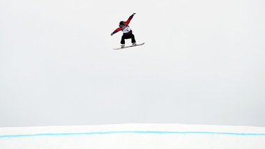 Sieht gut aus, wie die Schweizerin Sina Candrian beim Slopestyle...