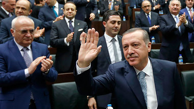 Der t&uuml;rkische Regierungschef Recep Tayyip Erdogan am Dienst...