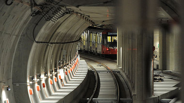 Die BVG hat nur auf Schienen den Durchblick. Bei windigen Deals ...