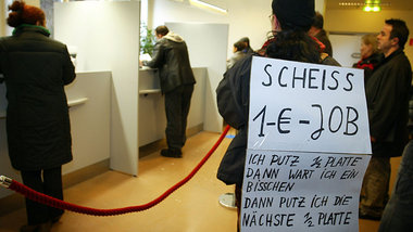 Das System Jobcenter will Inge Hannemann &raquo;von innen verbes...