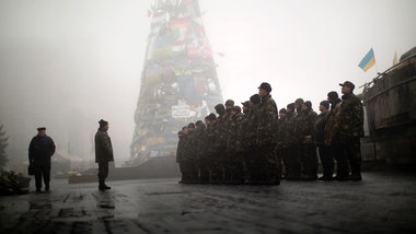 Appell der rechten Truppen am 4. M&auml;rz auf dem Maidan in Kie...