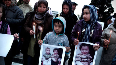 Afghanische Migranten in Athen gedenken im Februar bei einem Ein... Afghanische Migranten in Athen gedenken im Februar bei einem Ein...
