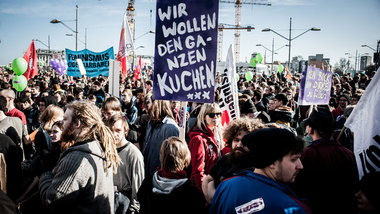 Berlin am 8. M&auml;rz 2014: Tausende demonstrierten gegen doppe...