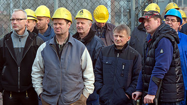 Ein vertrautes Bild, das seltener wird: Streikende Industriearbe...