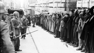 Kalkulierte Aktion zur Einschüchterung der Italiener: Willk... Kalkulierte Aktion zur Einschüchterung der Italiener: Willk...