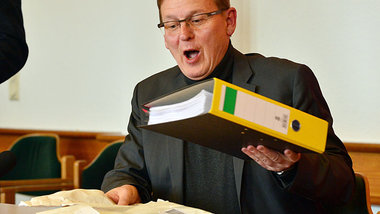 Will Schaden in Milliardenhöhe von Thüringen abwenden:... Will Schaden in Milliardenhöhe von Thüringen abwenden:...