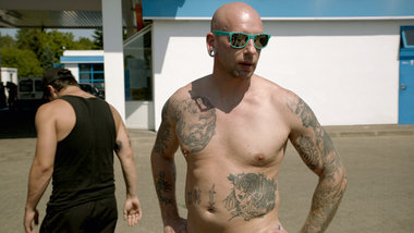Der gefährliche, dank Tattooing und Waxing ziemlich schwul ... Der gefährliche, dank Tattooing und Waxing ziemlich schwul ...