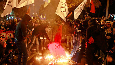 Kiew, 14. Oktober 2013: Faschisten feiern den 71. Gründungstag d...