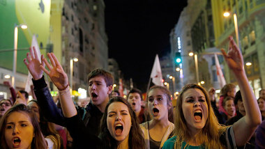 Mehr als 10000 Menschen forderten am internationalen Frauentag i...