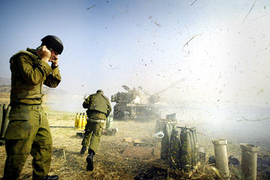 Feuer frei auf Libanon: Israelische Soldaten bei Kiryat Ihmona (... Feuer frei auf Libanon: Israelische Soldaten bei Kiryat Ihmona (...