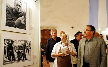 Kubas amtierender Präsident Raul Castro bei der Messeeröffnung m... Kubas amtierender Präsident Raul Castro bei der Messeeröffnung m...