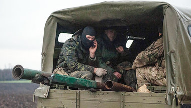 Ukrainische Soldaten am Donnerstag nahe Donezk