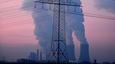 Versaute Klimabilanz: Trotz Ausbau der erneuerbaren Energien ste...