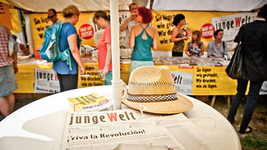 Sonnenhut und (kubanische) Revolution: Das jungeWelt-Team im Ein...
