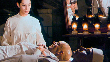 Schöner Schauder zur Nacht: »Lady Frankenstein« Schöner Schauder zur Nacht: »Lady Frankenstein«