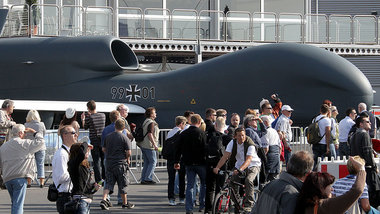 Euro-Hawk-Drohne am letzten Publikumstag der Internationalen Luf...