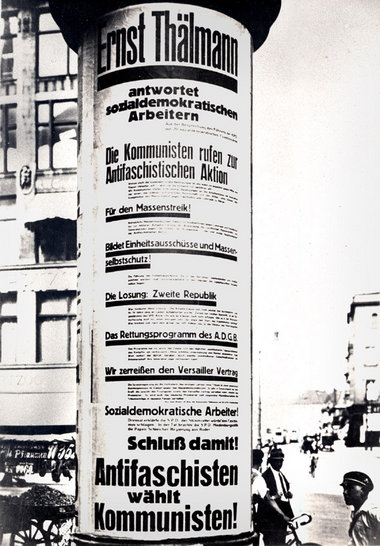 Wahlplakat der KPD in Berlin zu den Reichstagswahlen am 24. Nove...