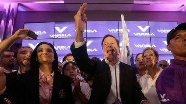 Juan Carlos Varela nach Bekanntgabe seines Wahlsieges am Sonntag... Juan Carlos Varela nach Bekanntgabe seines Wahlsieges am Sonntag...