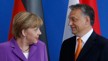Keine Kritik am autokratischen Kurs Ungarns: Angela Merkel und V... Keine Kritik am autokratischen Kurs Ungarns: Angela Merkel und V...