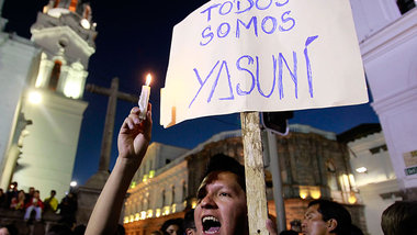 »Wir sind alle Yasuní« - Kritiker der Erd&oum... »Wir sind alle Yasuní« - Kritiker der Erd&oum...