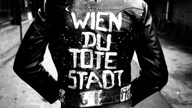 &raquo;Das Verbum wienern leitet sich etymologisch vom Wiener Pu...
