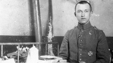 Meldete sich freiwillig: Ernst J&uuml;nger. &raquo;14 &ndash; Ta...