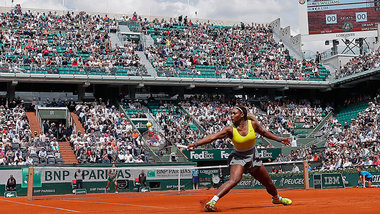Return Williams (Roland-Garros-Stadion in Paris)