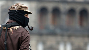 Subcomandante Marcos im Mai 2006 auf dem Z&oacute;calo, dem zent...