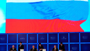 Historisches aus Astana: Die Pr&auml;sidenten Putin, Nasarbajew ...