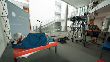 Langeweile vor und im Saal: Nichts Neues gab es am Donnerstag be...