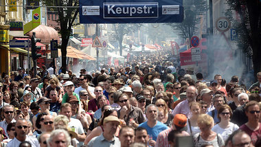 Am Sonntag kamen Tausende zum Kulturfest »Birlikte –... Am Sonntag kamen Tausende zum Kulturfest »Birlikte –...