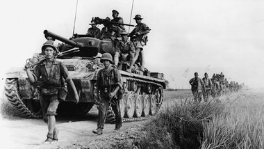 »Operation Brochet« im Sommer 1953: französische Truppen und Fre... »Operation Brochet« im Sommer 1953: französische Truppen und Fre...