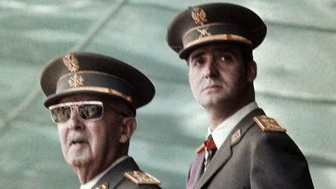 Thronfolge 1975: Juan Carlos (rechts) im Mai 1973 mit seinem Vor...