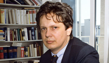 Frank Schirrmacher in seinem Büro bei der Frankfurter Allgemeine...