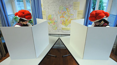 Volksabstimmung über das Bahnprojekt »Stuttgart 21« (27.11.2011)...