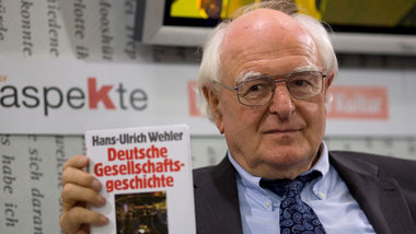 Die DDR nur eine Fu&szlig;note. Wehler 2008 bei der Pr&auml;sent...