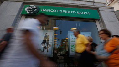 BES-Filiale in Lissabon: Handel mit Bankaktien vorübergehen... BES-Filiale in Lissabon: Handel mit Bankaktien vorübergehen...