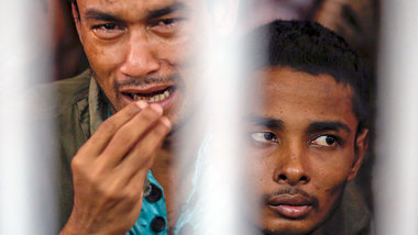 Vor Menschenh&auml;ndlern gerettete Angeh&ouml;rige des Rohingya...