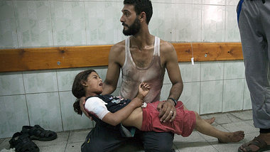 Dieses M&auml;dchen wurde am Donnerstag bei dem israelischen Ang...